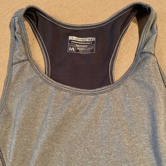 Medium Layer 8 Tank Top - Picture 2 of 8